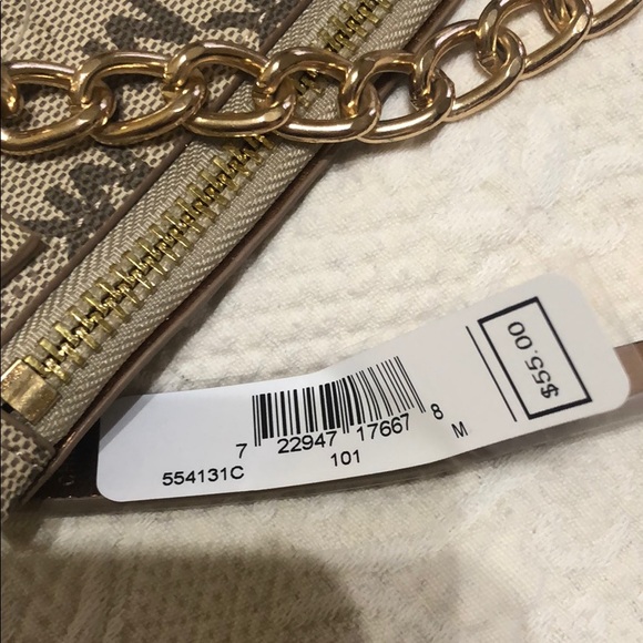 Michael Kors Wallet Belt - Picture 3 of 3